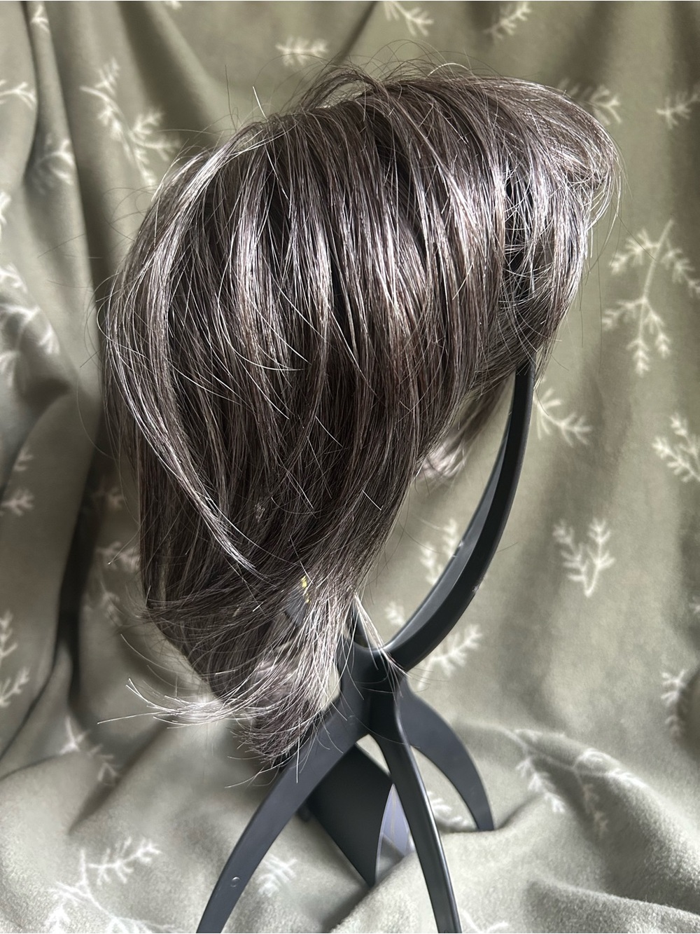 Jon Renau Short Topper in Marble Fudge (44) - Essentially You - Picture 5 of 6